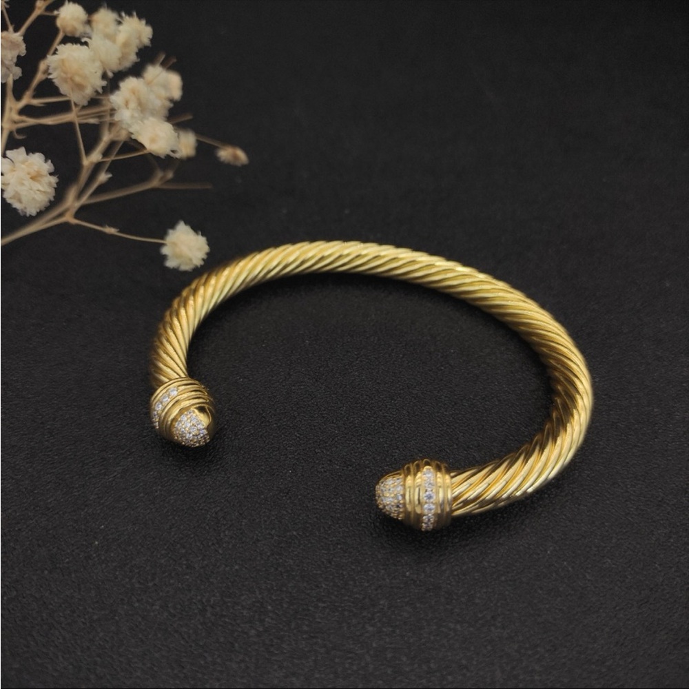 David Yurman Gold Cable Pave Dome Cuff Bracelet - Gold 7mm